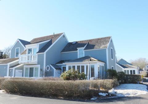 19 Hydrangea Ln, Mashpee, MA 02649 photo 1
