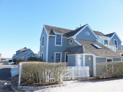19 Hydrangea Ln, Mashpee, MA 02649 photo 2