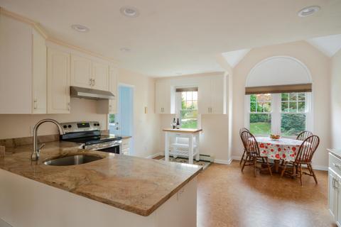 52 Schooner Dr, Cotuit, MA 02635 photo 8