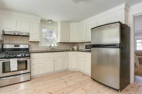 300 Phinneys Ln, Centerville, MA 02632 photo 6