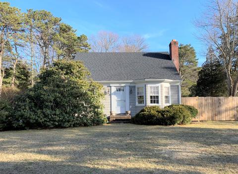 300 Phinneys Ln, Centerville, MA 02632 photo 1
