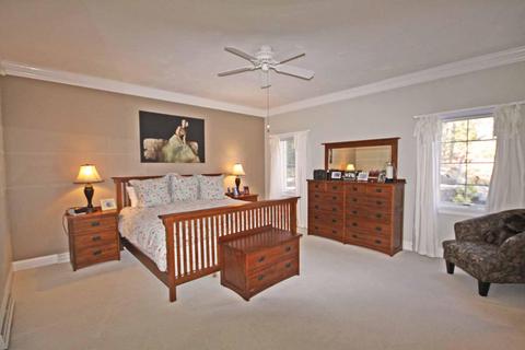 4 Prestwick Ln, Mashpee, MA 02649 photo 11