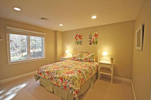 4 Prestwick Ln, Mashpee, MA 02649 photo 19
