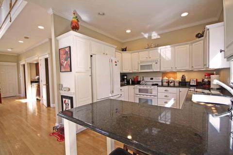 4 Prestwick Ln, Mashpee, MA 02649 photo 3