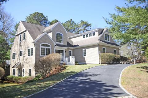 4 Prestwick Ln, Mashpee, MA 02649 photo 1