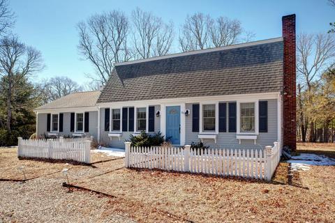 175 Evans St, Osterville, MA 02655 photo 3