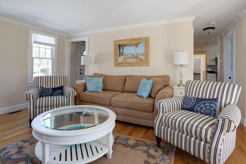 175 Evans St, Osterville, MA 02655 photo 16