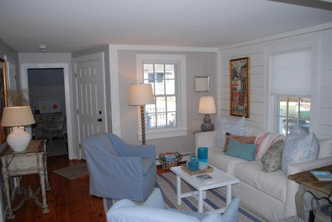 10 Barneys Ave, Mashpee, MA 02649 photo 2