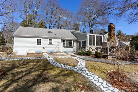 59 Hitching Post Ln, Centerville, MA 02632 photo 12