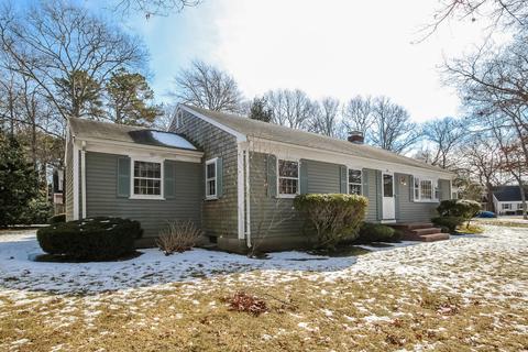 88 Knotty Pine Ln, Centerville, MA 02632 photo 3
