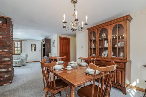 88 Knotty Pine Ln, Centerville, MA 02632 photo 6