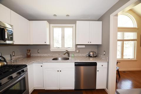 8 Upland Cir, Mashpee, MA 02649 photo 3
