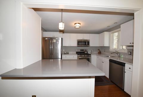 8 Upland Cir, Mashpee, MA 02649 photo 1