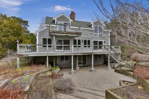 6 Hillbourne Ter, Truro, MA 02666 photo 1