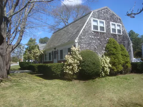 40 Cotuit Rd, Bourne, MA 02532 photo 1