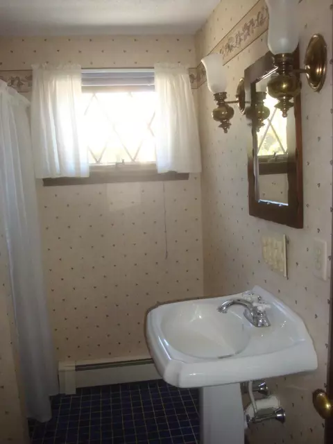 40 Cotuit Rd, Bourne, MA 02532 photo 8