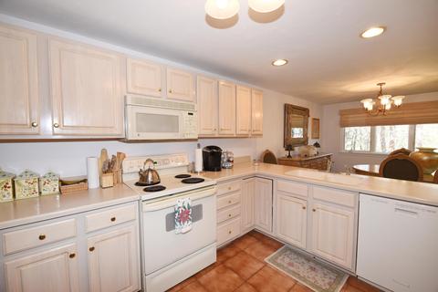 36 Portside Dr, Mashpee, MA 02649 photo 2
