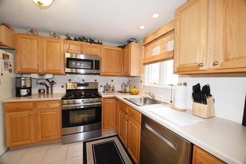 4 Par Three Ct, Mashpee, MA 02649 photo 7