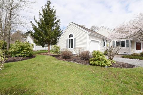 4 Par Three Ct, Mashpee, MA 02649 photo 2