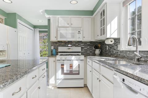 1 Daniel Webster Rd, Pocasset, MA 02559 photo 9