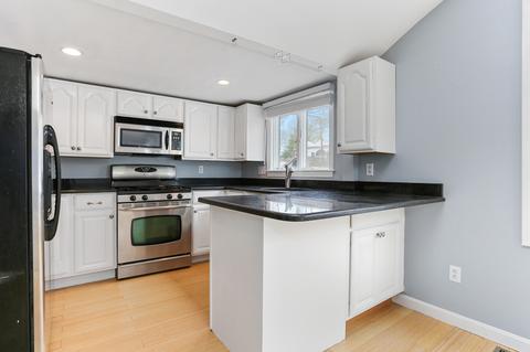 12 Ivy St, Wareham, MA 02571 photo 9