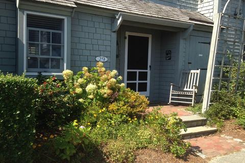 29 Hydrangea Ln, Mashpee, MA 02649 photo 1