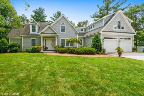 68 Eagle Dr, Mashpee, MA 02649 photo 1