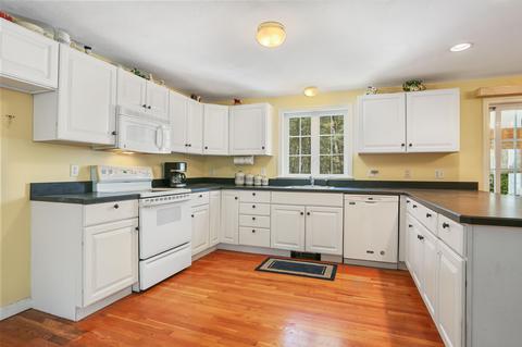 18 Grant Breen Dr, Mashpee, MA 02649 photo 6