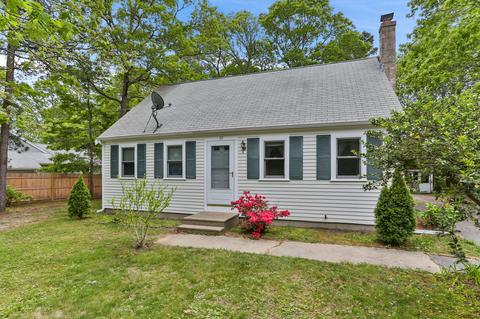 39 Hitching Post Ln, Centerville, MA 02632 photo 1