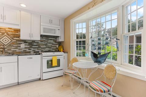 287 Ocean Street 1 #1 D, Hyannis, MA 02601 photo 5