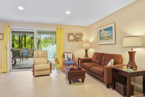 287 Ocean Street 1 #1 D, Hyannis, MA 02601 photo 8