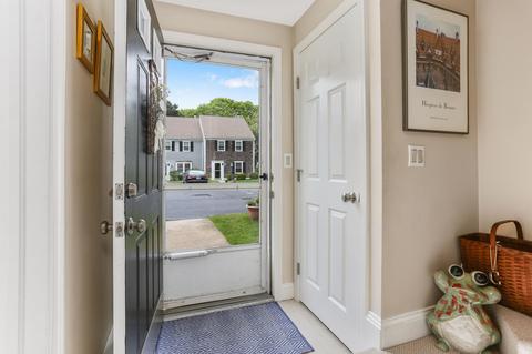 287 Ocean Street 1 #1 D, Hyannis, MA 02601 photo 4
