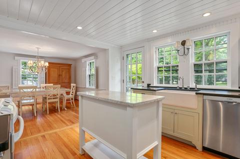 422 Pine St, Centerville, MA 02632 photo 14