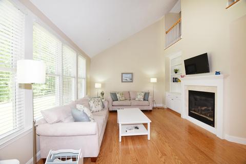 15 Chadwick Ct, Mashpee, MA 02649 photo 1
