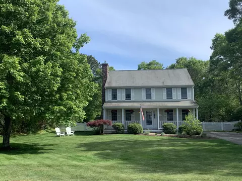 61 Tara Ter, Bourne, MA 02532 photo 2