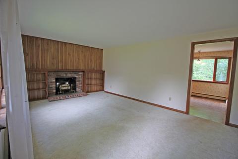 144 Mariner Cir, Cotuit, MA 02635 photo 3