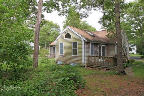 144 Mariner Cir, Cotuit, MA 02635 photo 17