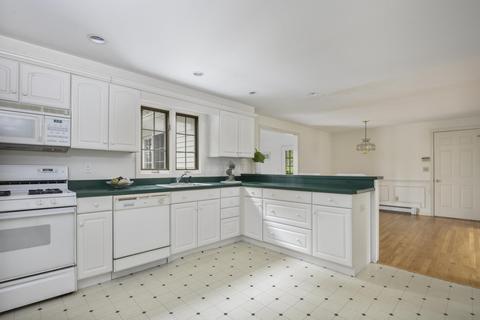 32 Watson Dr, Mashpee, MA 02649 photo 10
