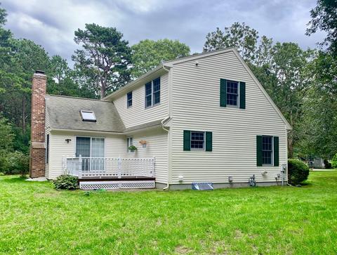 32 Watson Dr, Mashpee, MA 02649 photo 3