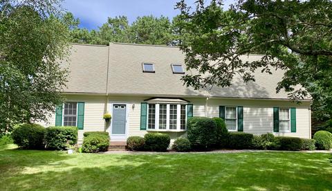 32 Watson Dr, Mashpee, MA 02649 photo 1