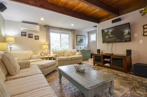 4 Coach Rd, Bourne, MA 02532 photo 6