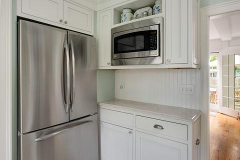 825 Main St, Cotuit, MA 02635 photo 16