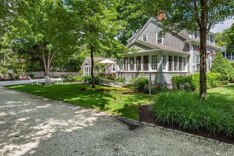 825 Main St, Cotuit, MA 02635 photo 3