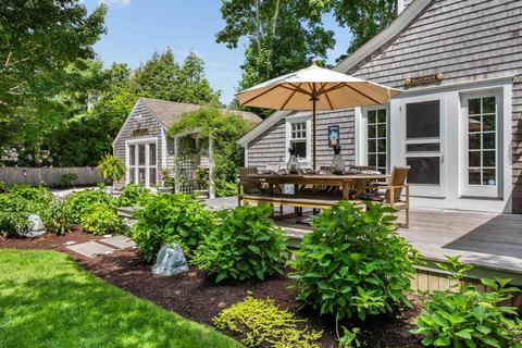 825 Main St, Cotuit, MA 02635 photo 5