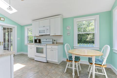33 Grove St, Cotuit, MA 02635 photo 10