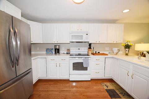 7 Pebble Beach Ave, Mashpee, MA 02649 photo 1