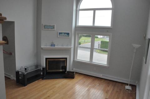 90 Hawes Ave, Hyannis, MA 02601 photo 4