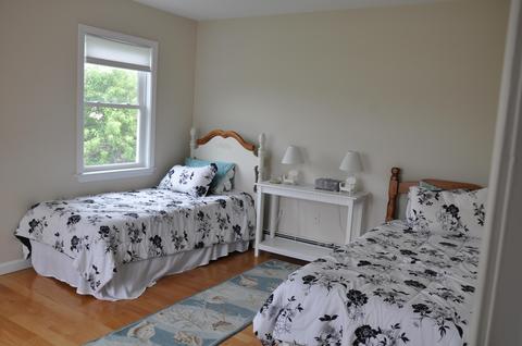 90 Hawes Ave, Hyannis, MA 02601 photo 10