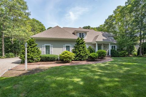 30 Fairwinds Dr, Osterville, MA 02655 photo 2
