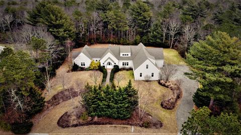 29 Christopher Ln, Mashpee, MA 02649 photo 3